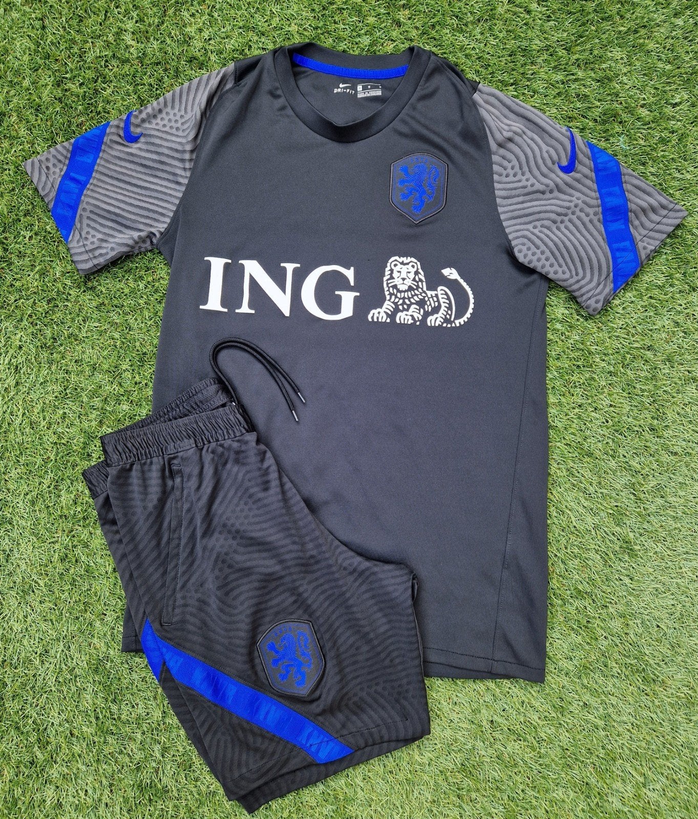 Nederlands elfal trainingstenue 2020 KNVB shirt + broekje L, Maat 52/54 (L), Blauw, Nike, Ophalen of Verzenden