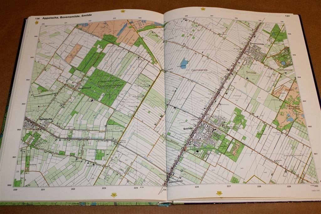 Grote Provincie Atlas Friesland [1995] — 1:25.000, Gelezen, Ophalen of Verzenden, Landkaart, 1800 tot 2000
