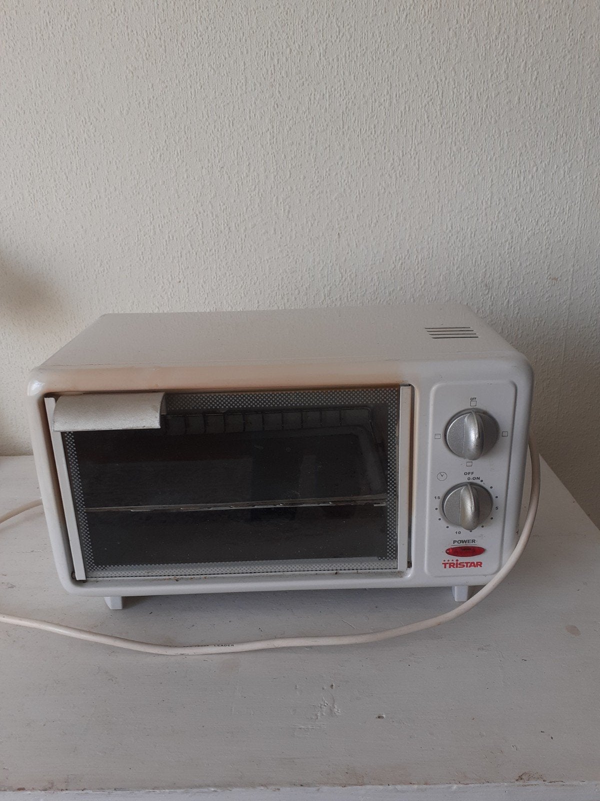 Tomado klein oventje, Witgoed en Apparatuur, Ovens, Ophalen, Zo goed als nieuw, Minder dan 45 cm, Minder dan 45 cm