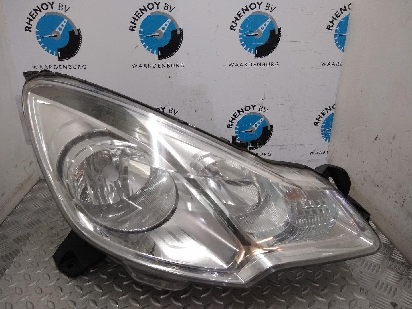CITROEN DS3 1.4 Chic  KOPLAMP R 2010, Ophalen of Verzenden, Gebruikt, Stiba lid