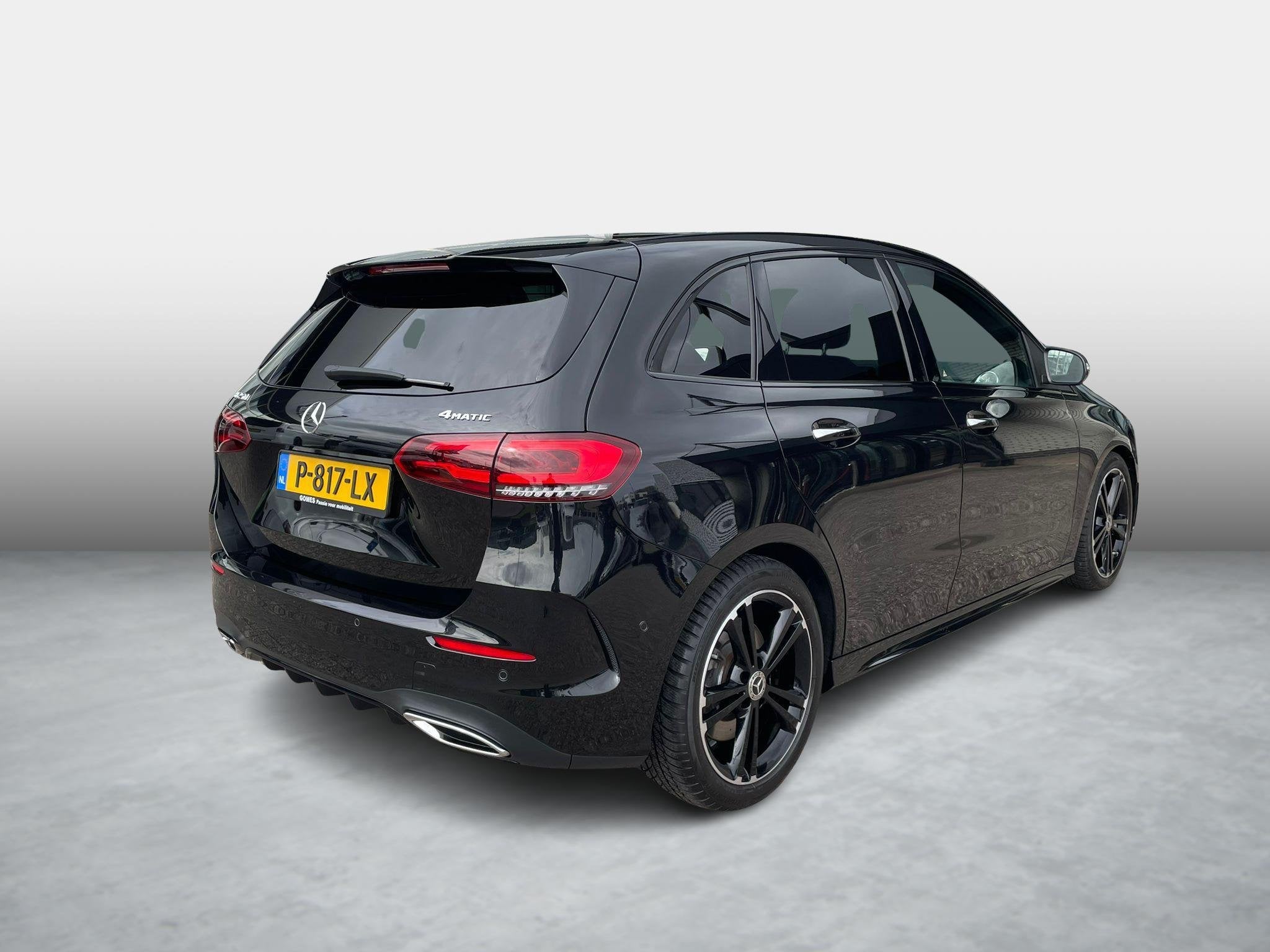 Mercedes-Benz B-klasse 250 4MATIC AMG Line | Rijassistentie, Auto's, Mercedes-Benz, Automaat, 15 km/l, 4 cilinders, Leder en Stof