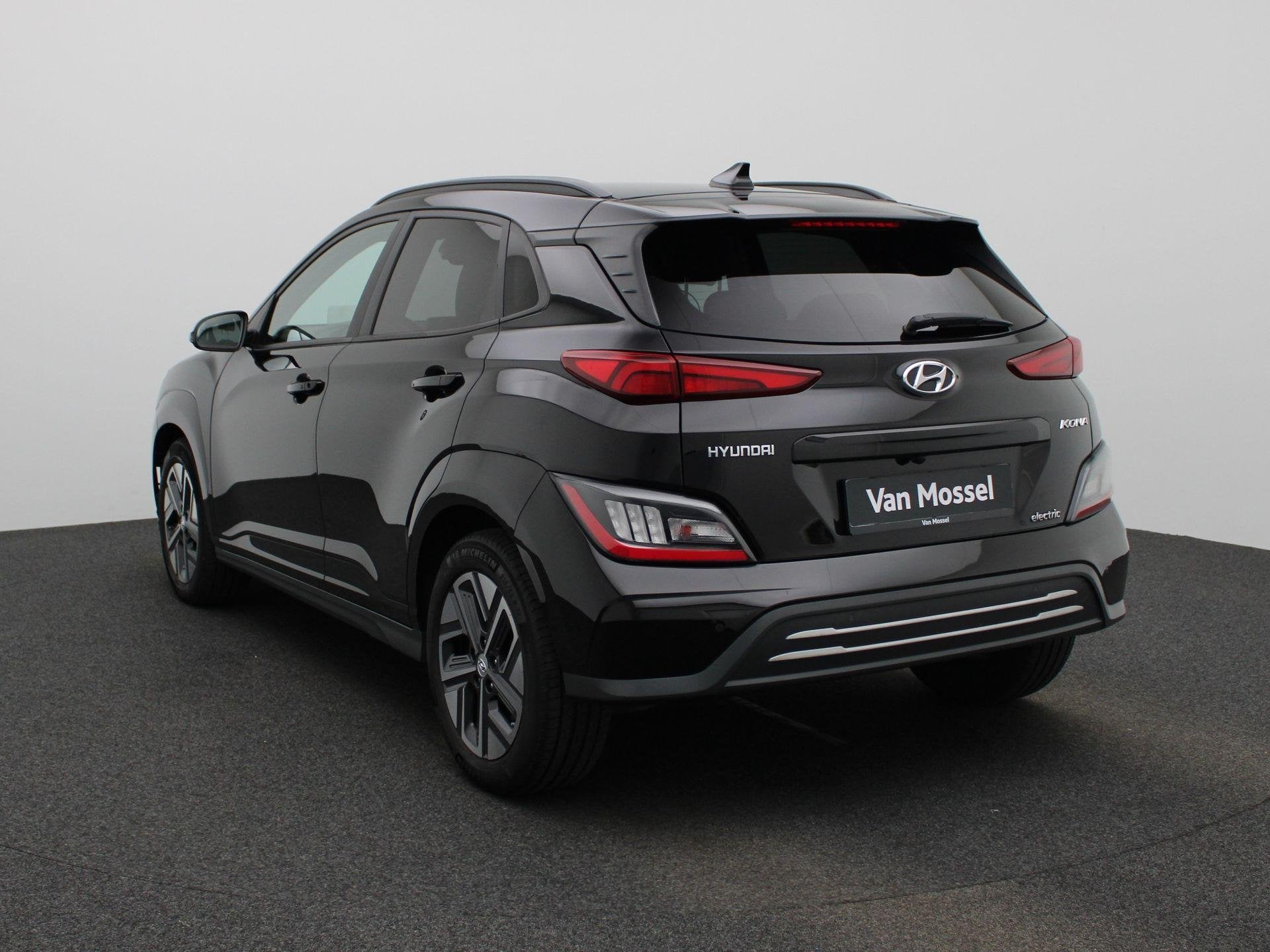 Hyundai Kona Electric Sky 64kWh | WORDT VERWACHT | APPLE CAR, 12 maanden, Stof, Gebruikt, Zwart