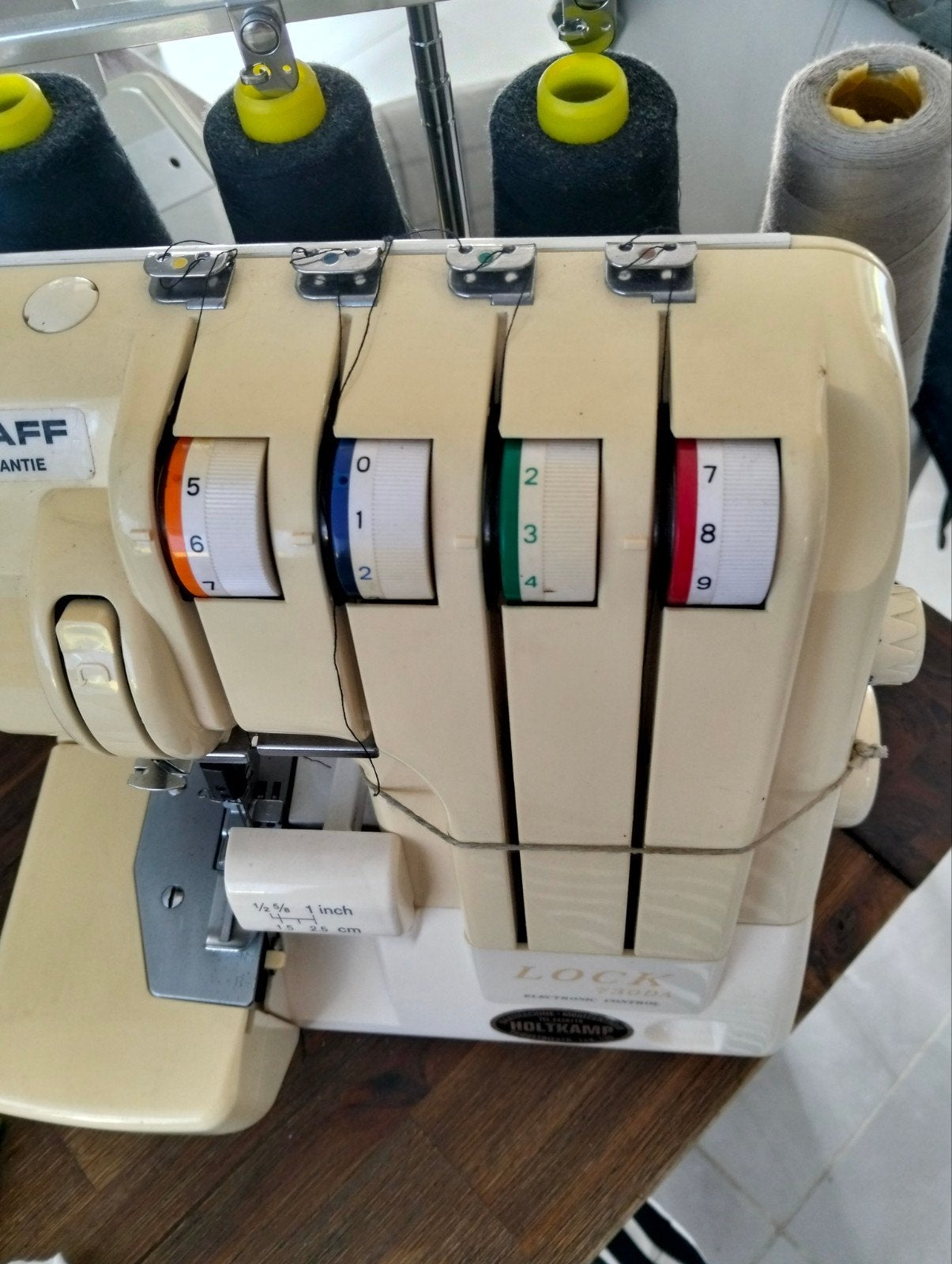 Goed werkende lock machine Pfaff zonder voetpedaal, Ophalen of Verzenden, Gebruikt, Lockmachine, Pfaff