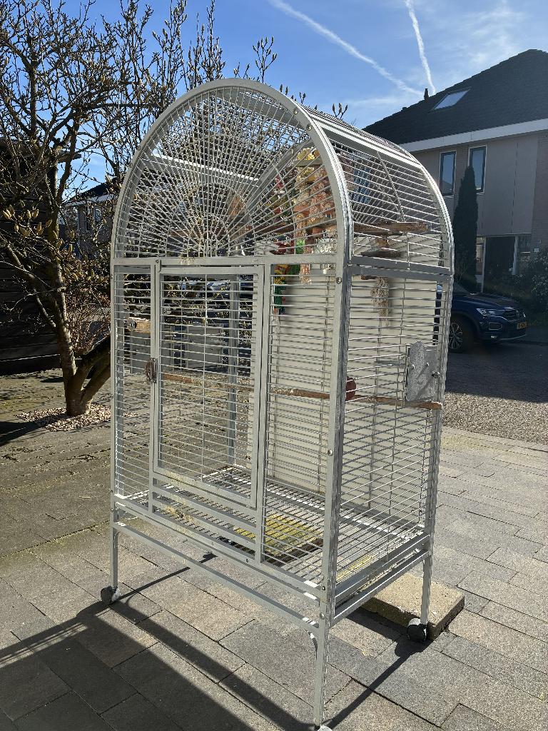 vogelkooi, Dieren en Toebehoren, Vogels | Hokken en Kooien, Ophalen, Gebruikt, Metaal, Vogelkooi