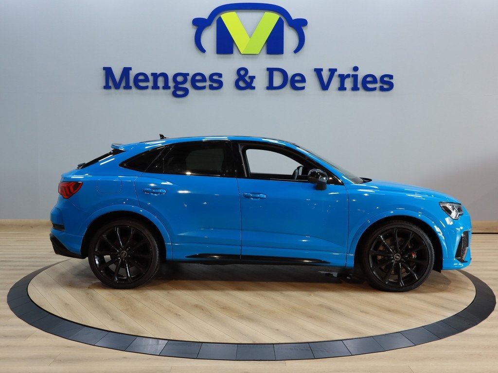 Audi RS Q3 Sportback TSFI 400 PK Airco ECC | LED | B&O | Vir, Automaat, 12 maanden, 1675 kg, Blauw