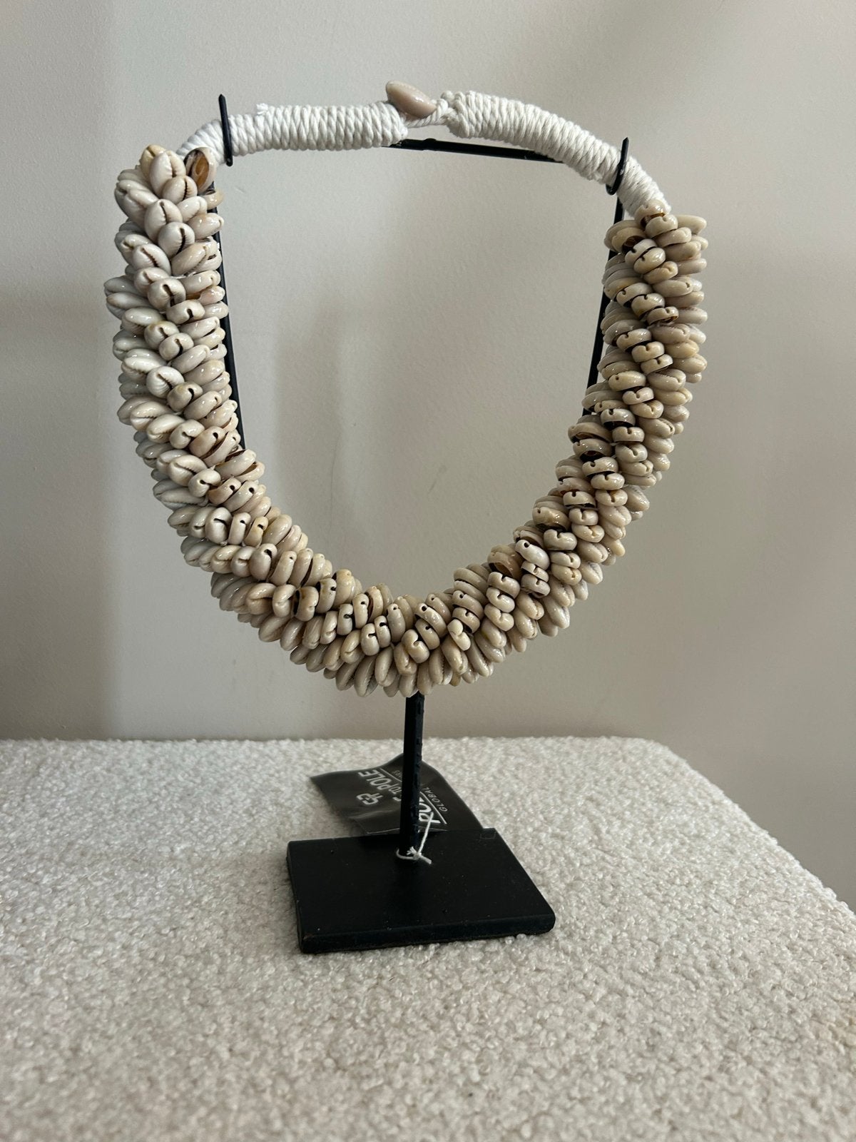 schelpenketting op standaard, Ophalen of Verzenden, Nieuw