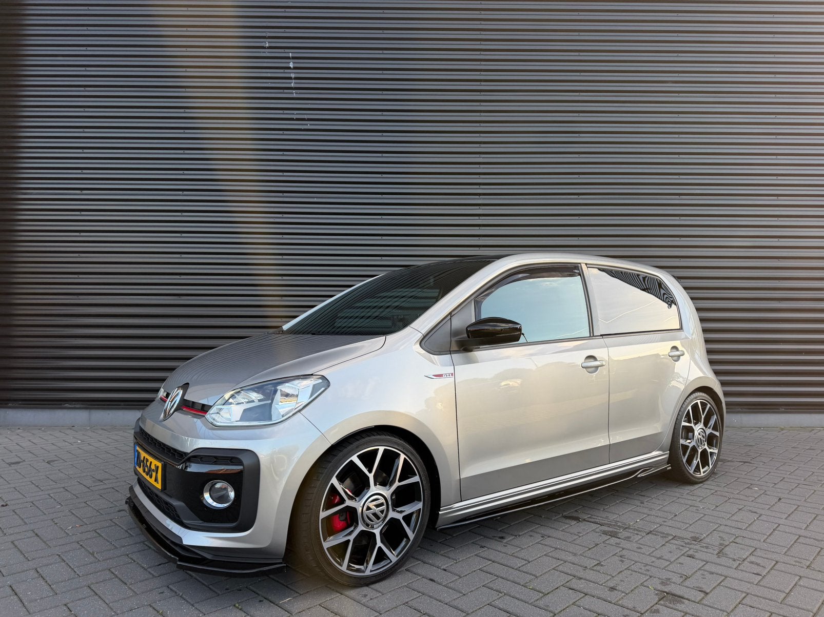 Volkswagen up GTI 155PK!! 5D 2019 maxton forge sterrenhemel, Auto's, Voorwielaandrijving, Stof, 40 €/maand, 4 stoelen