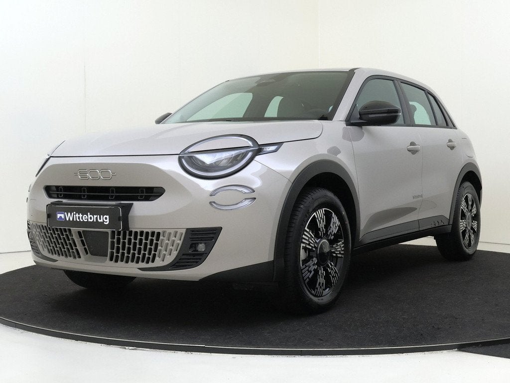 Fiat 600 1.2 Hybrid Urban | Parkeersensoren | Apple Carplay, Auto's, Fiat, 145 pk, Gebruikt, 1199 cc, Bedrijf