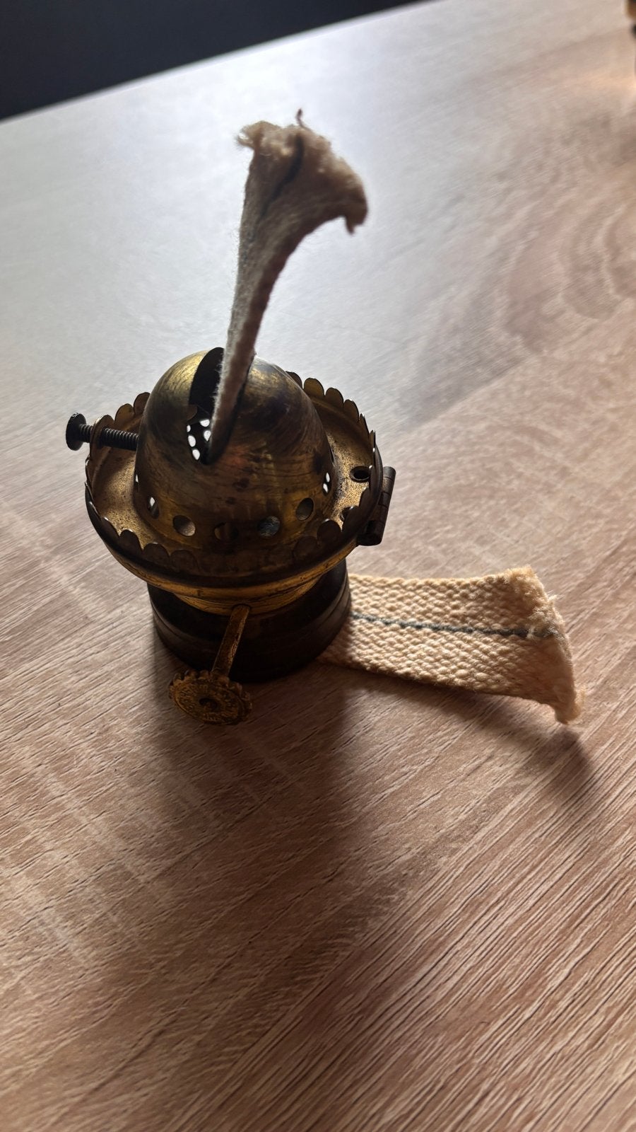 Antieke olielamp brander met lont, Ophalen of Verzenden