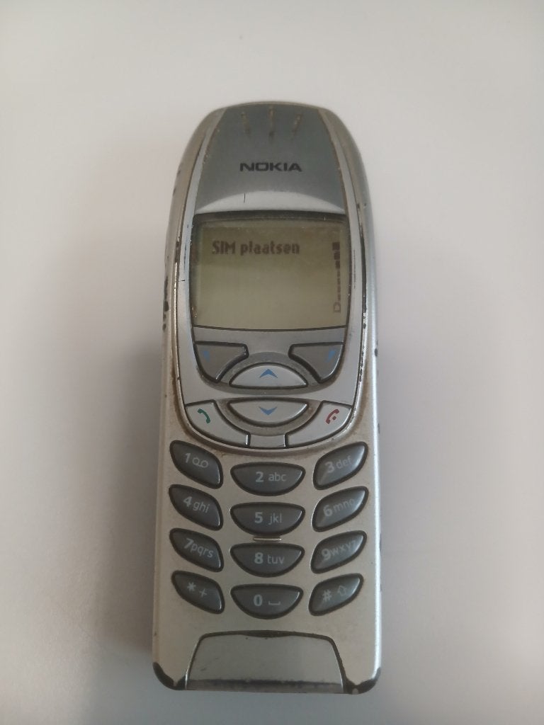 Nokia 6310 i , met oplader, Telecommunicatie, Gebruikt, Geen camera, Ophalen of Verzenden, Klassiek of Candybar