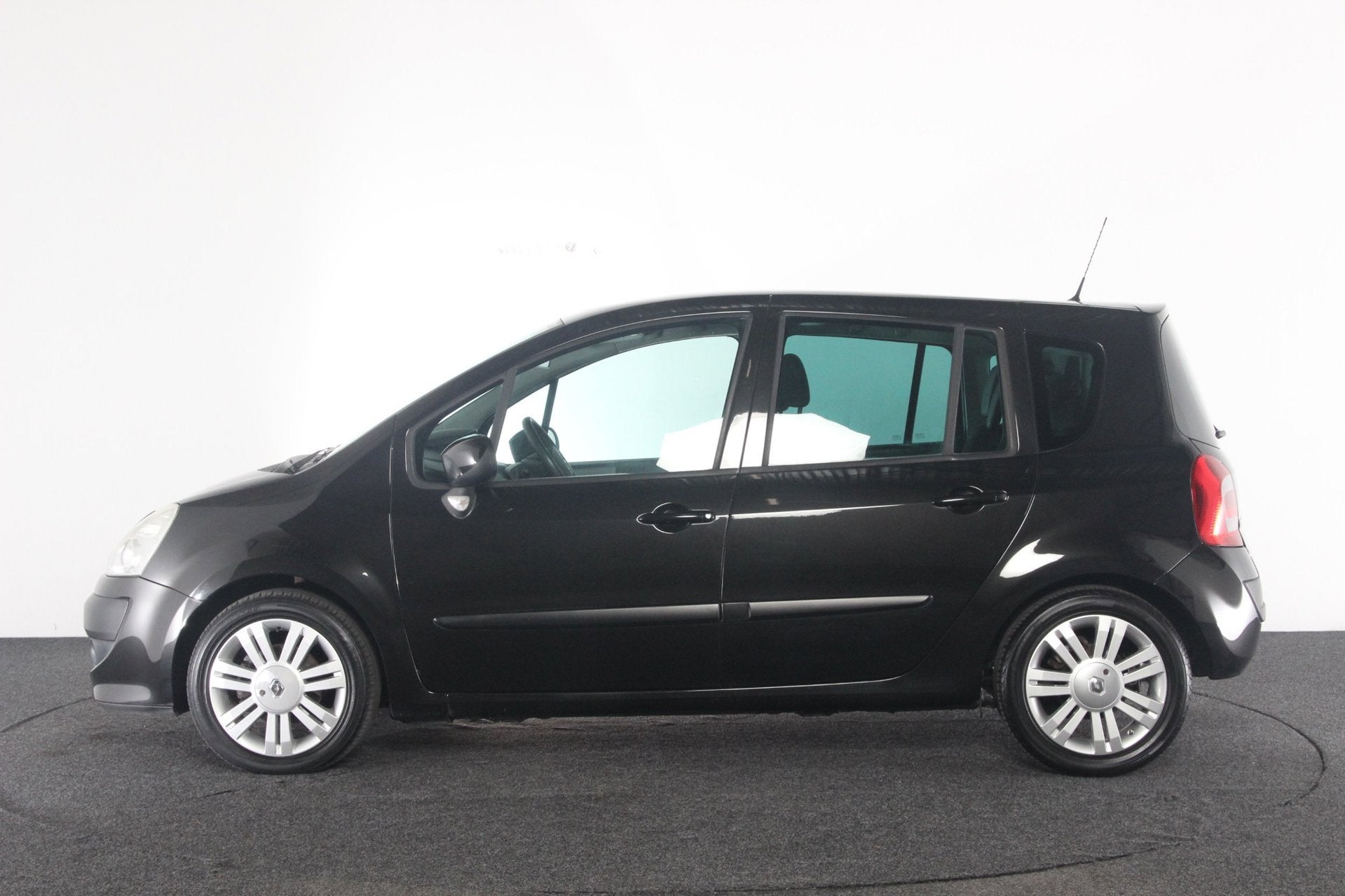 Renault Grand Modus 1.6-16V Exception | panoramadak | eerste, Stof, Gebruikt, 4 cilinders, 1210 kg