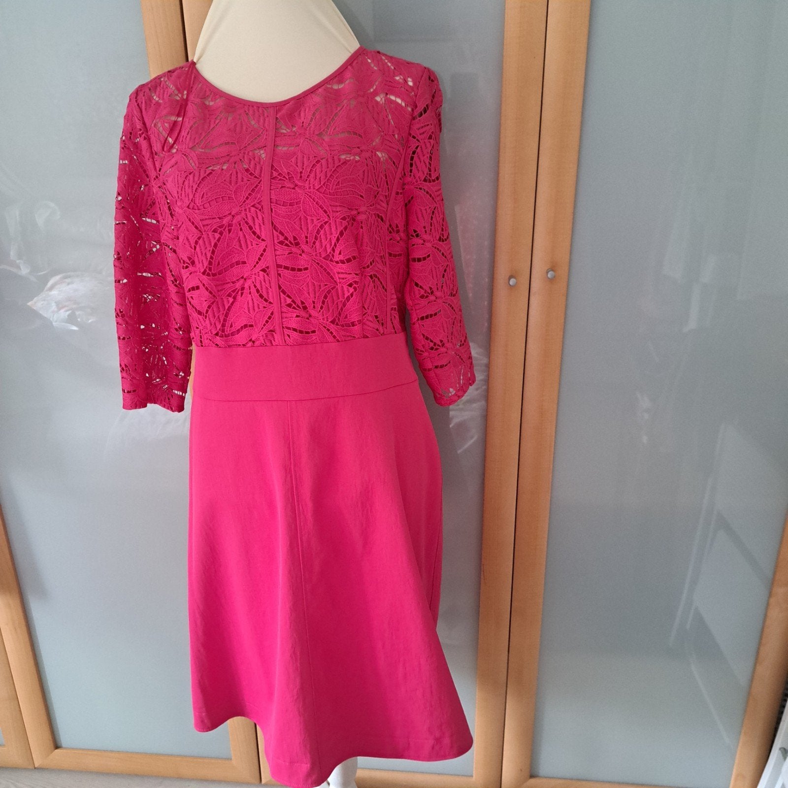 Marc Cain Jurk N6 Maat 44 - Roze met Kantdetails, Marc Cain, Maat 42/44 (L), Ophalen of Verzenden, Zo goed als nieuw