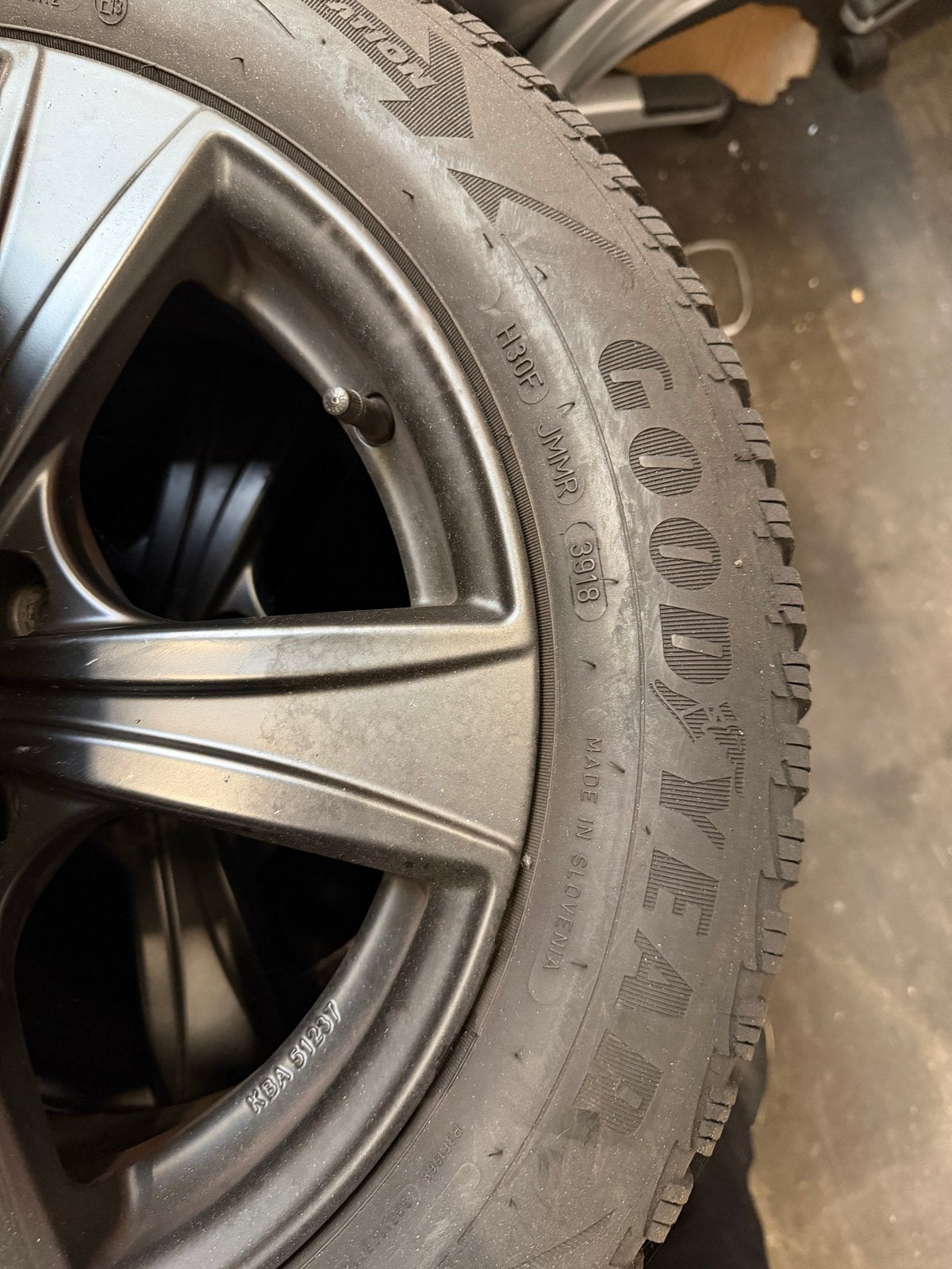 Goodyear winterbanden op GMP velgen 205/55R16, Ophalen of Verzenden, Gebruikt