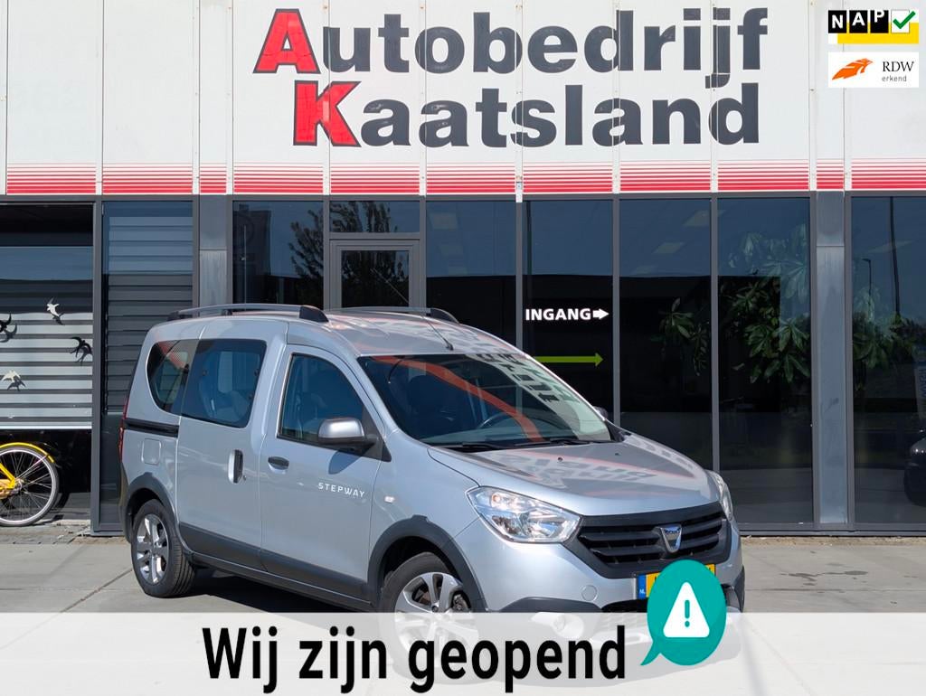 Dacia Dokker 1.2 TCe S&S Stepway - Airco - Pdc - Cruise -, Auto's, Dacia, Voorwielaandrijving, Stof, Gebruikt, 4 cilinders