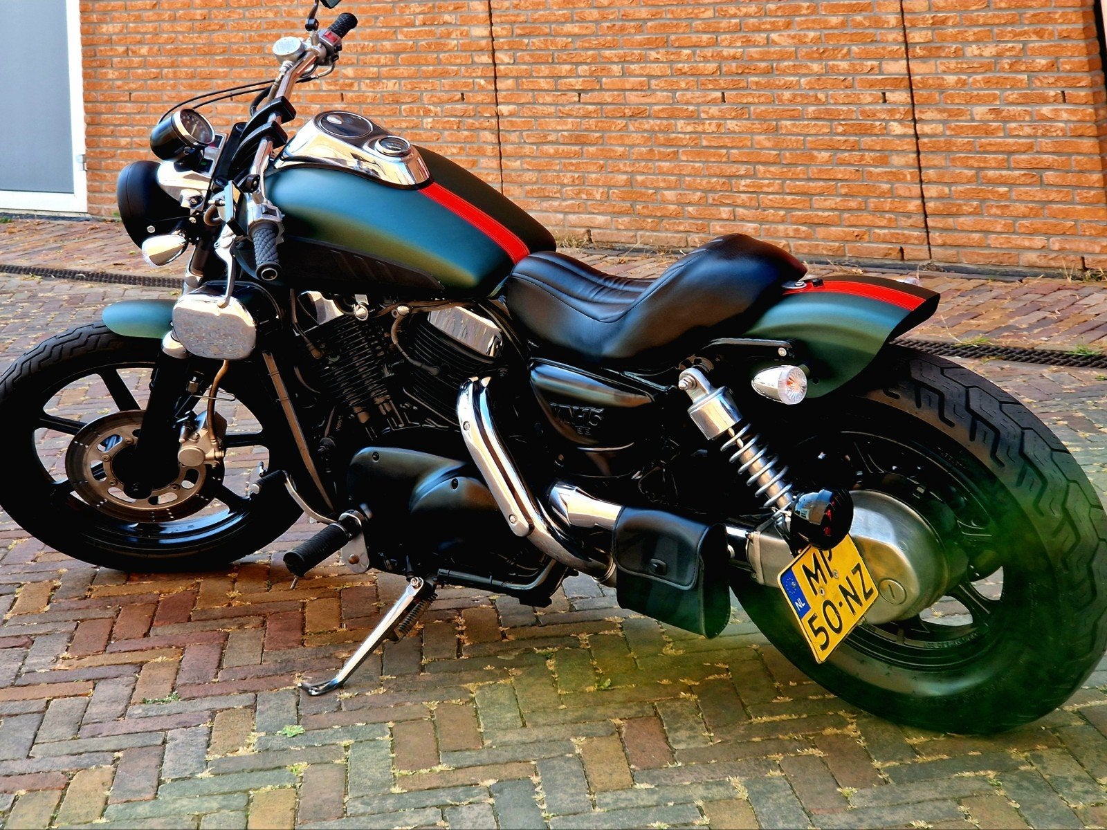 Dikke Kawasaki VN1500 Bobber (Mat groen), 2 cilinders, LED Verlichting, Bedrijf, 1500 cc