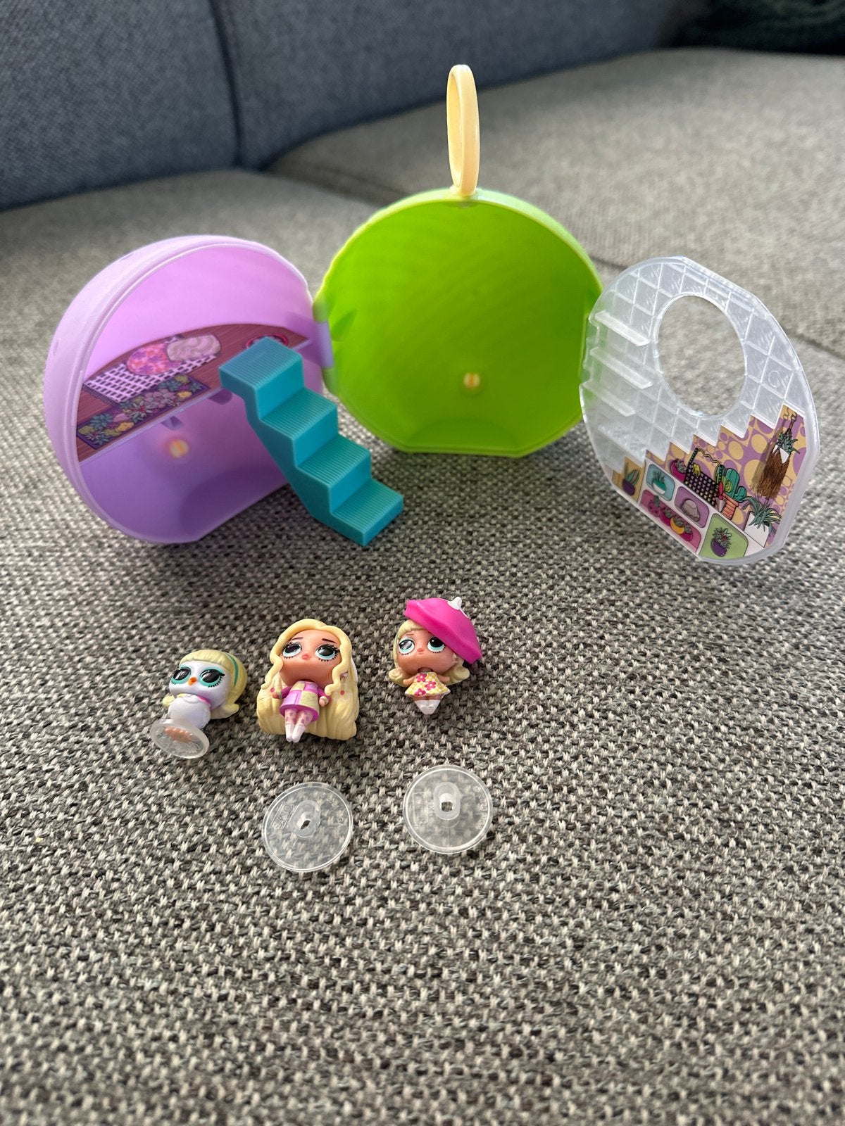 LOL Surprise Tiny Toys met 3 poppetjes en huisje, Ophalen of Verzenden, Zo goed als nieuw, Overige typen