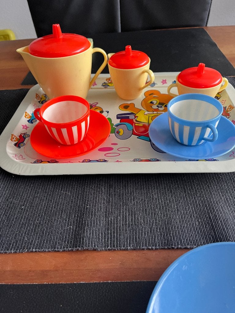 Vintage kinderservies met metalen dienblad, Antiek en Kunst, Antiek | Speelgoed, Ophalen of Verzenden