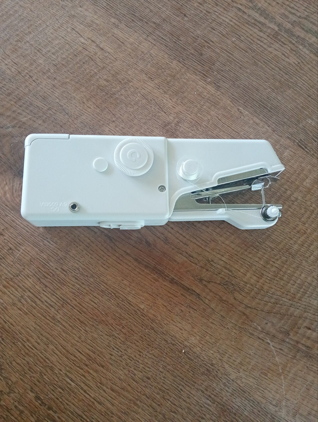 Handnaaimachine - Draagbaar en Compact, Hobby en Vrije tijd, Verzenden, Zo goed als nieuw, Naaimachine, Overige merken