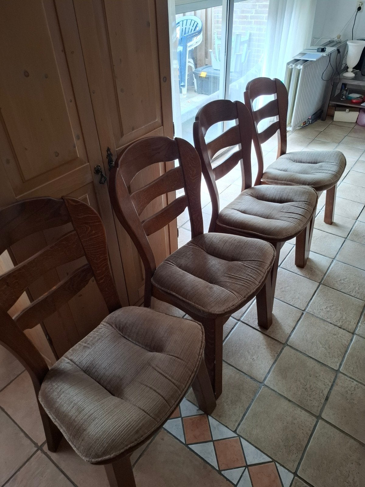 4 eikenhouten stoelen., Ophalen