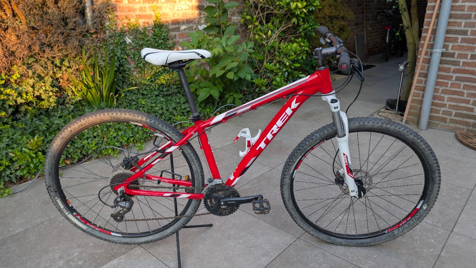 Trek Marlin 7 Mountainbike - Rood/Wit, 16.5 inch frame, Hardtail, Ophalen of Verzenden, Zo goed als nieuw, Dames