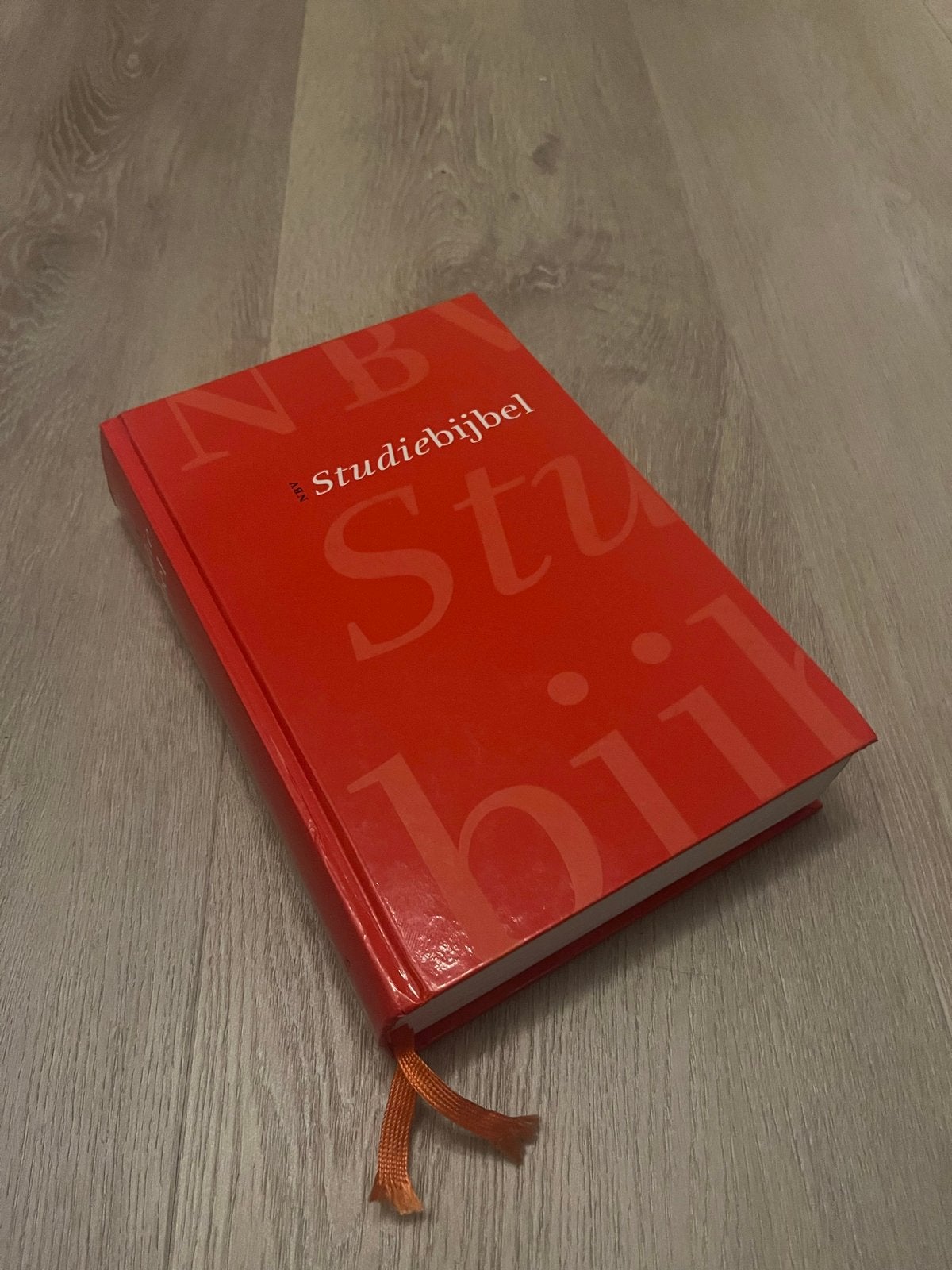 NBV Studiebijbel met deuterocanonieke boeken, Ophalen of Verzenden, Zo goed als nieuw, Christendom | Protestants