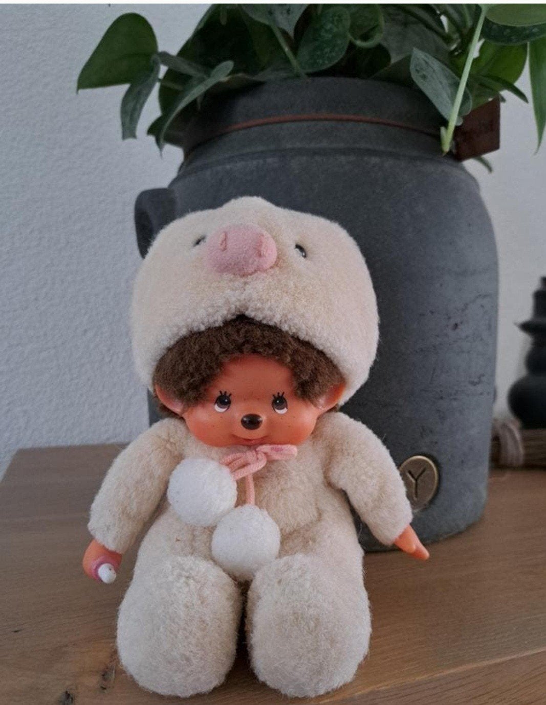 Monchhichi aapje in varkenspakje roze snuit oortjes 20 cm, Ophalen of Verzenden, Gebruikt