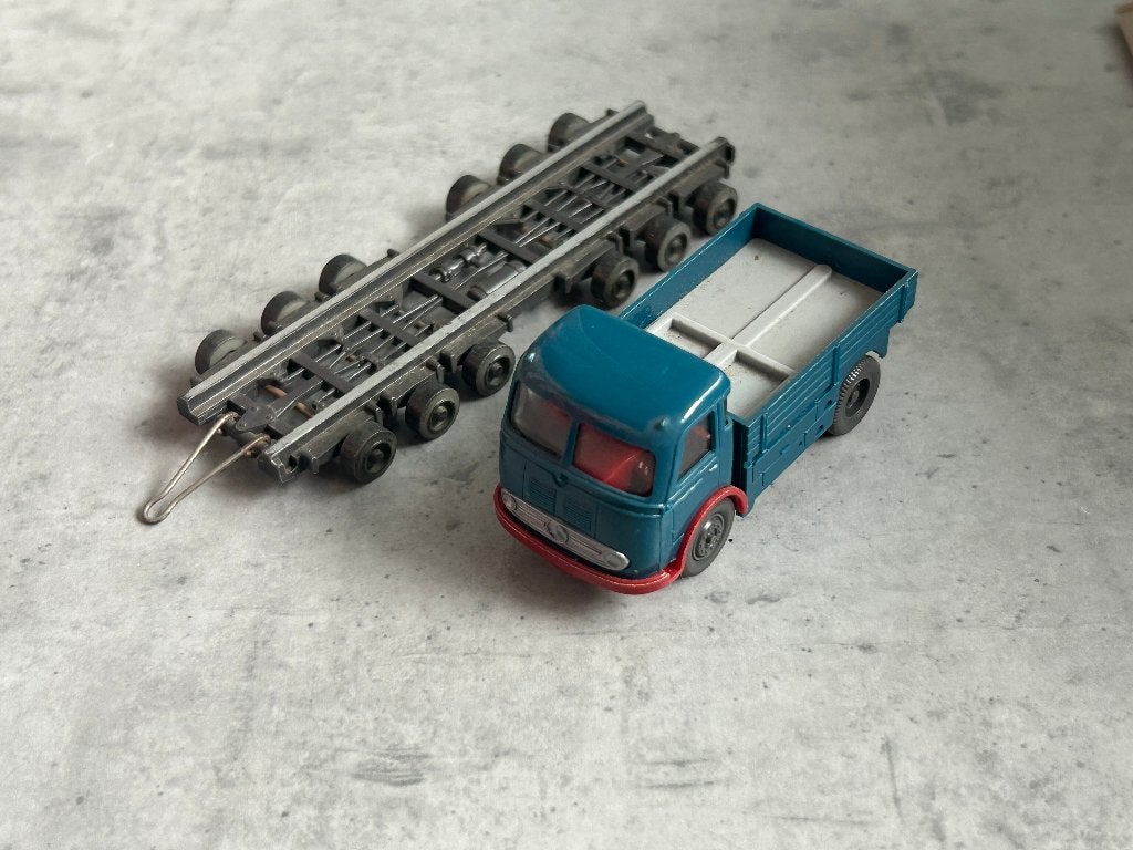 Wiking 1:87 Mercedes-Benz Pullman LPS 329 + strassenroller, Ophalen of Verzenden, Zo goed als nieuw, Bus of Vrachtwagen, Wiking