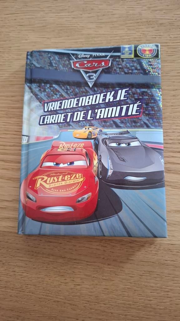 Vriendenboekje Cars Lightning McQueen Nederlands/ Frans, Ophalen of Verzenden, Nieuw