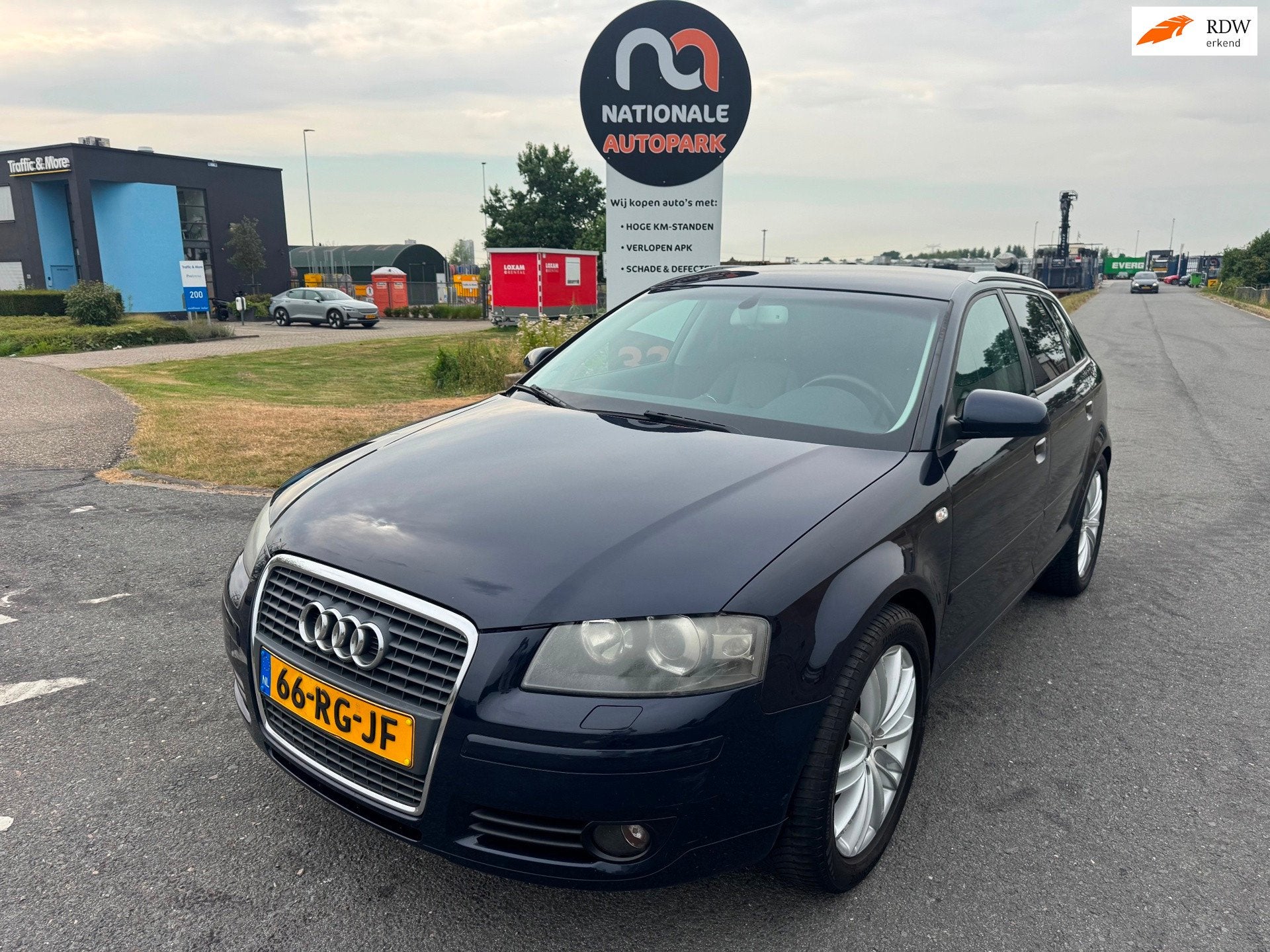 Audi A3 Sportback | 2005 | 1.6 Ambiente | Automaat | Export, Auto's, Audi, Gebruikt, 680 kg, 4 cilinders, Blauw