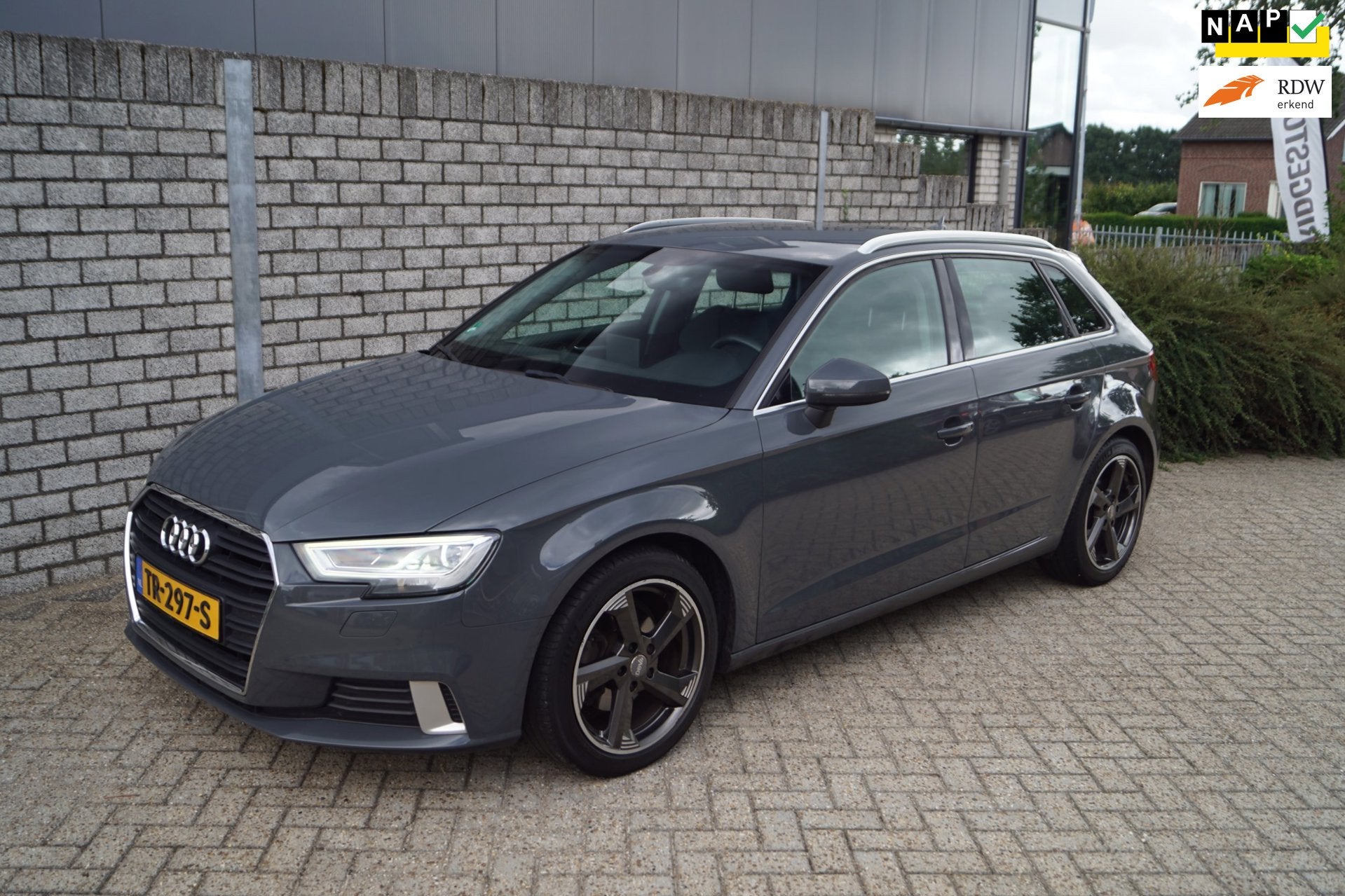 Audi A3 Sportback 1.5 TFSI CoD Sport Lease Edition Led Kopla, Auto's, Audi, Voorwielaandrijving, Dealer onderhouden, Stof, 4 cilinders