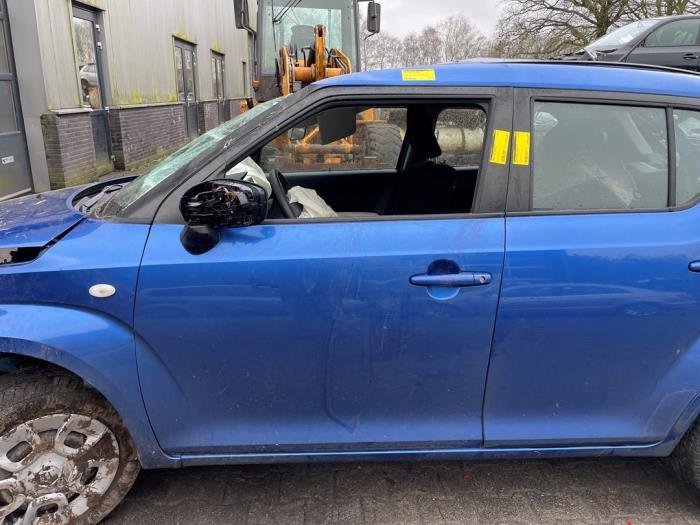 Portier 4Deurs links-voor van een Suzuki Ignis (ZRZ), Gebruikt, Deur, Ophalen of Verzenden, Suzuki