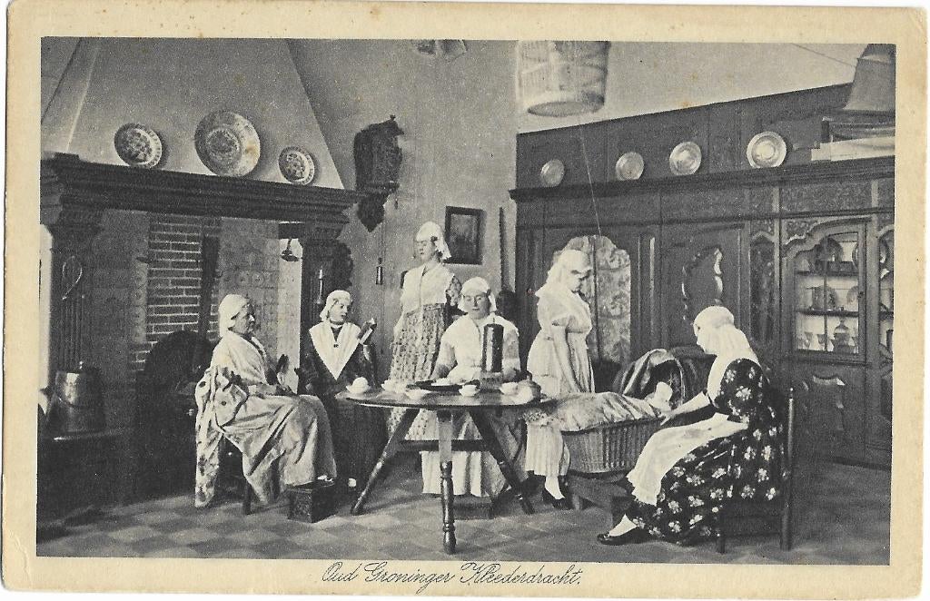 Groningen, Oud Groninger klederdracht, vrouwen, Verzenden, 1920 tot 1940, Ongelopen, Groningen