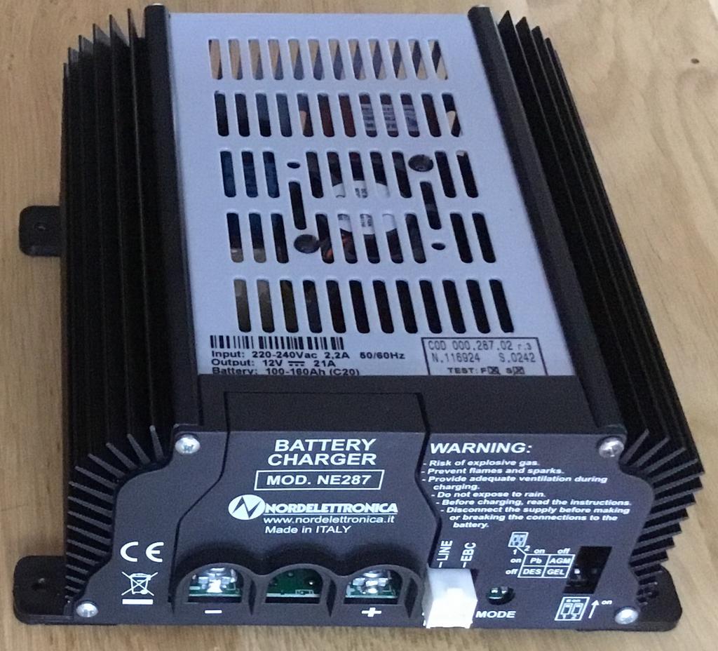 Nordelettronica NE287 Lader 17A of 21A, Caravans en Kamperen, Turino, Service@nordelettronica.it, Ophalen of Verzenden, Zo goed als nieuw