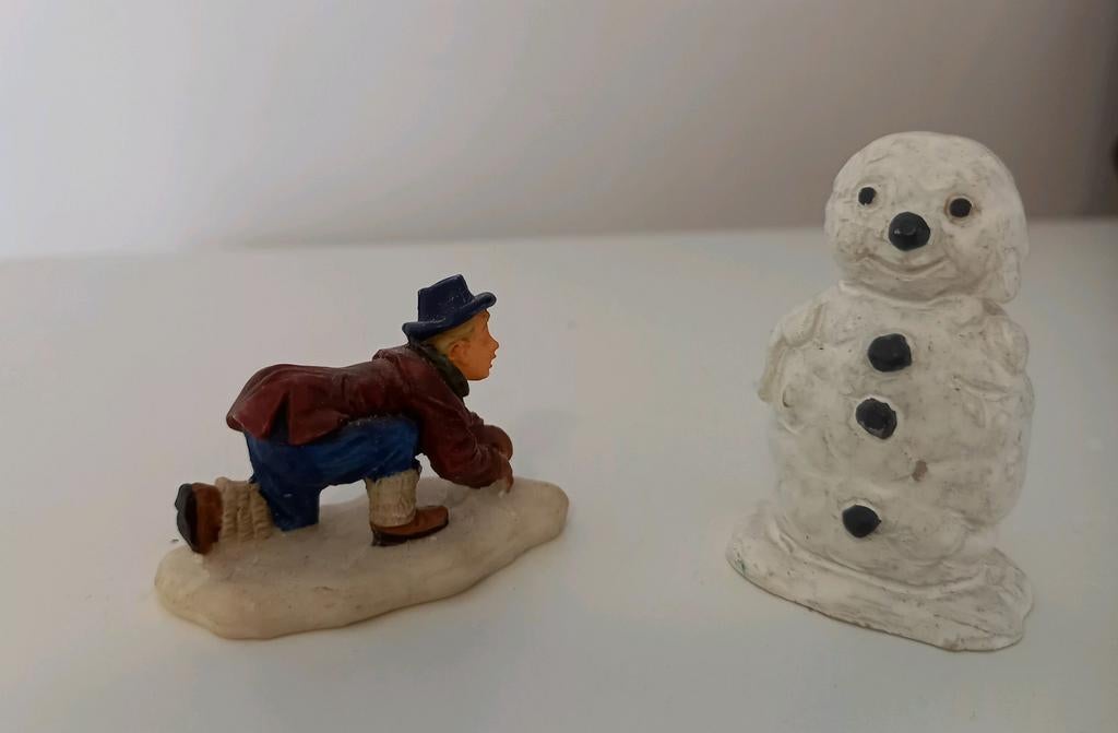 Lemax Gathering Ammunition, retired voor Kerstdorp, Ophalen of Verzenden