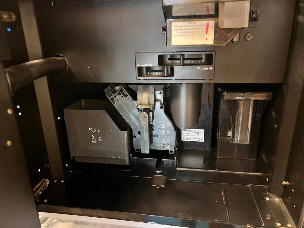 Miele CVA620, Witgoed en Apparatuur, Koffiezetapparaten, Stoompijpje, Carl-Miele-Straße 29, 33332 Gütersloh, Duitsland, 10 kopjes of meer