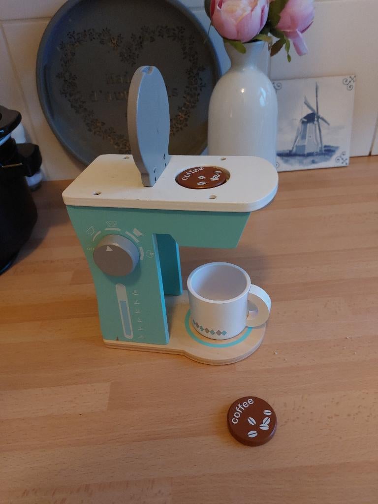 Houten kinderspeelgoed senseo apparaat en mok, Ophalen of Verzenden, Zo goed als nieuw