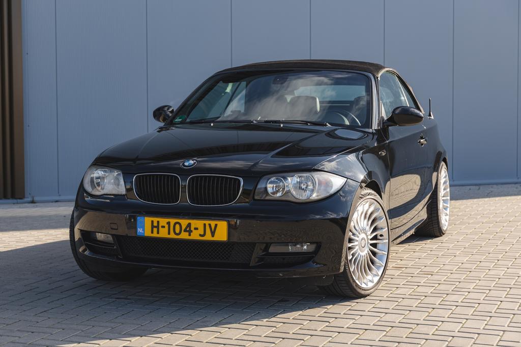 BMW 1-Serie 2.0 118I Cabrio 2008 Zwart met Alpina velgen, Auto's, BMW, 1-Serie, 1995 cc, Cabriolet, 4 stoelen
