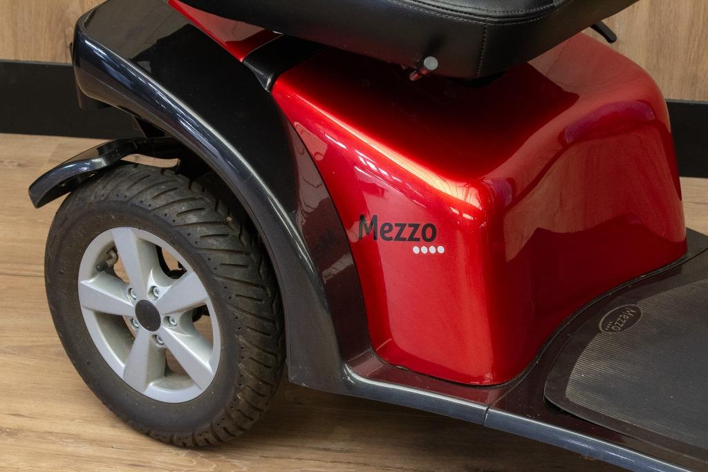 Life & Mobility Mezzo 4 scootmobiel, Diversen, Brommobielen en Scootmobielen, Zo goed als nieuw, 16 km/u of meer, 46 km of meer