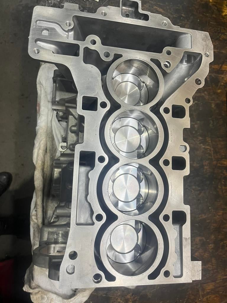 BMW N20 N20B20 onderblok zuigers krukas lagers NIEUW!, Auto-onderdelen, Motor en Toebehoren, BMW, Nieuw, Ophalen