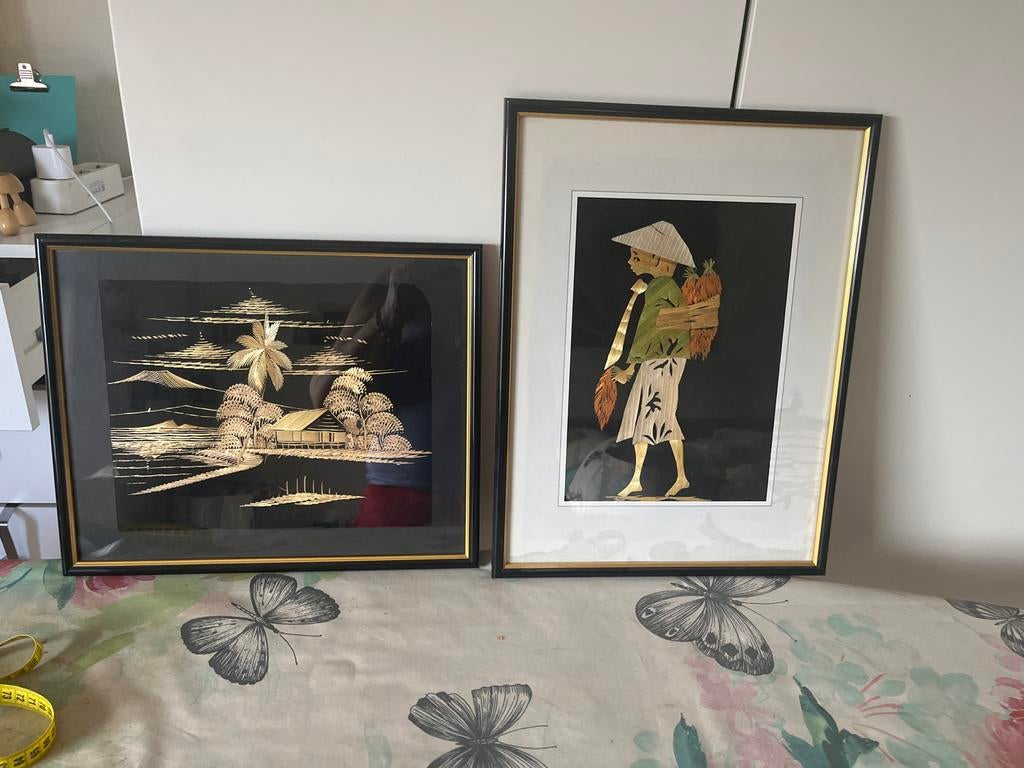 Twee ingelijste kunstwerken van stro 37/31 en 42/32, Antiek en Kunst, Kunst | Niet-Westerse kunst, Ophalen of Verzenden