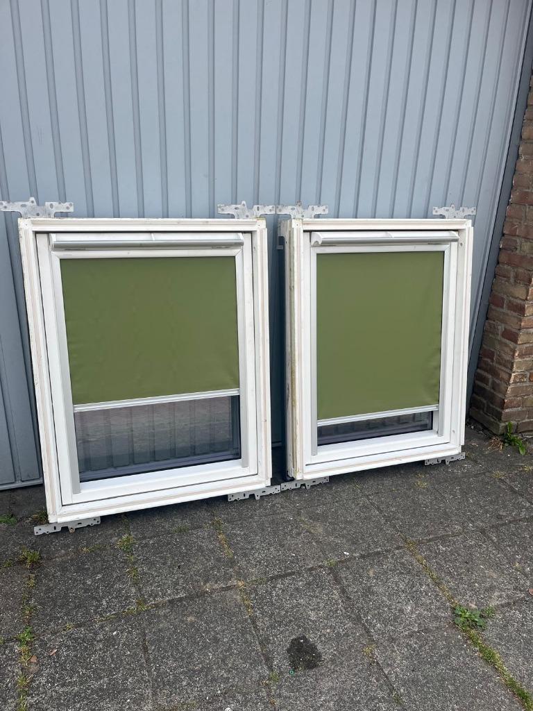 2 Velux Dakramen GGL MK04 295,00 p/st., Ophalen, Minder dan 80 cm, 80 tot 120 cm, Zo goed als nieuw