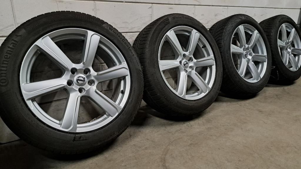 Lichtmetalen velgen Volvo XC60 V90cc EC40 Lynk &Co 235/55/19, Auto-onderdelen, Banden en Velgen, 19 inch, Gebruikt, Banden en Velgen