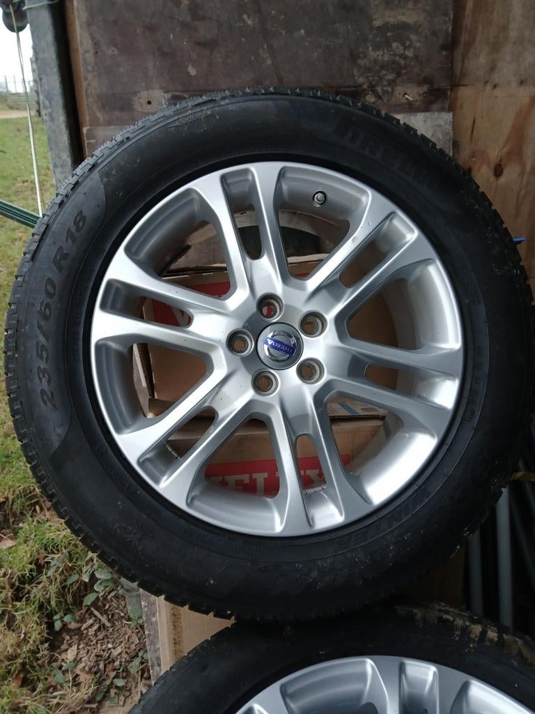Volvo winterbanden met velgen xc90 vanaf 2015 235/60R18, Ophalen of Verzenden