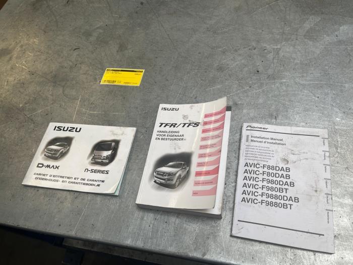 Instructie Boekje van een Isuzu D-MAX, Gebruikt, -, Overige automerken, -