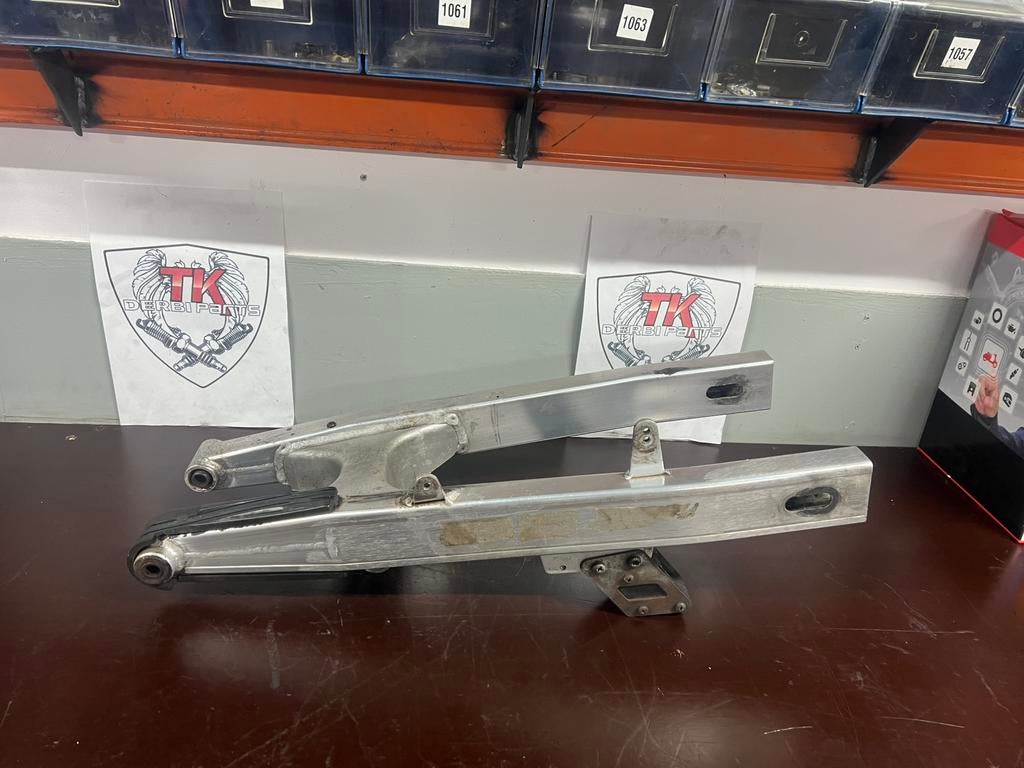 Derbi drd aluminium achterbrug, Gebruikt, Overige typen, Ophalen of Verzenden, Nvt