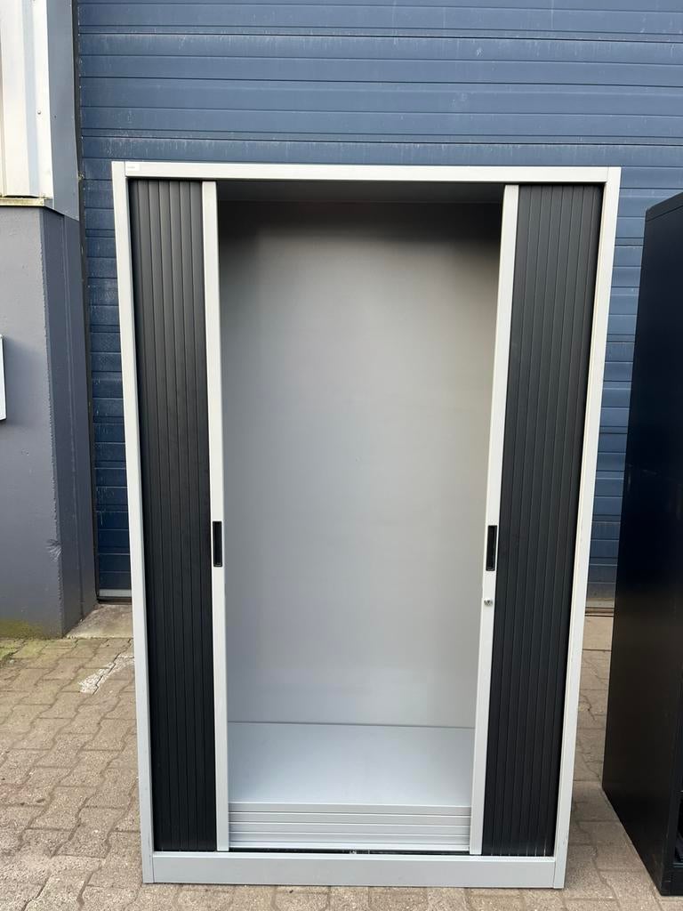 Archiefkasten staal, Verzenden