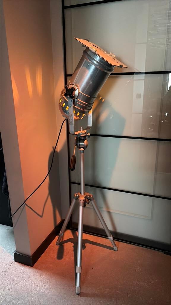 Theaterlamp, Ophalen, Gebruikt, Metaal, 150 tot 200 cm