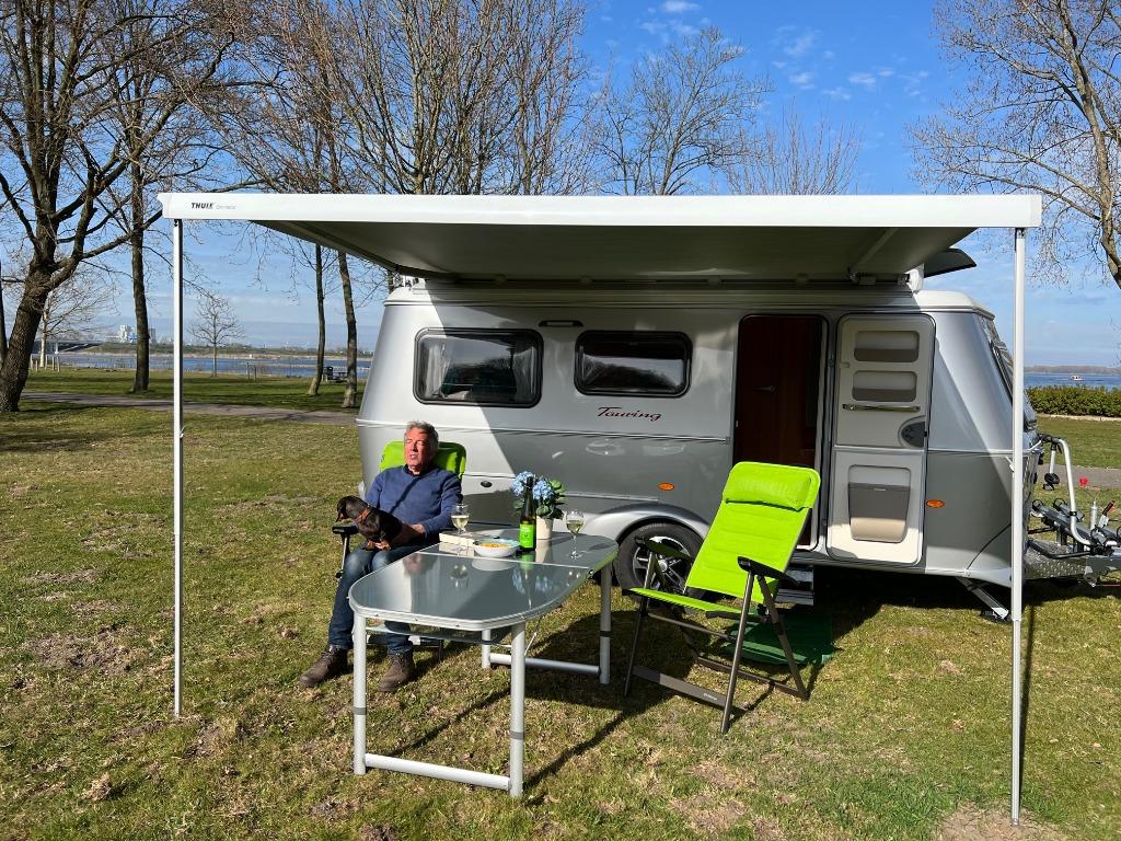 Luxe, bijna nieuwe Eriba te huur met mover en fietsendrager., Caravans en Kamperen
