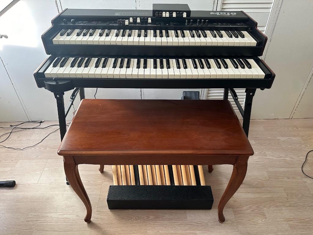Crumar Mojo61 complete dual-manual set (nieuwstaat), Muziek en Instrumenten, Orgels, Zo goed als nieuw, Orgel, 2 klavieren, Ophalen