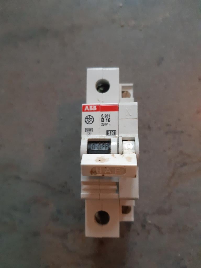 Abb aardlek schakelaar, Doe-het-zelf en Verbouw, Elektra en Kabels, Ophalen of Verzenden, Schakelaar